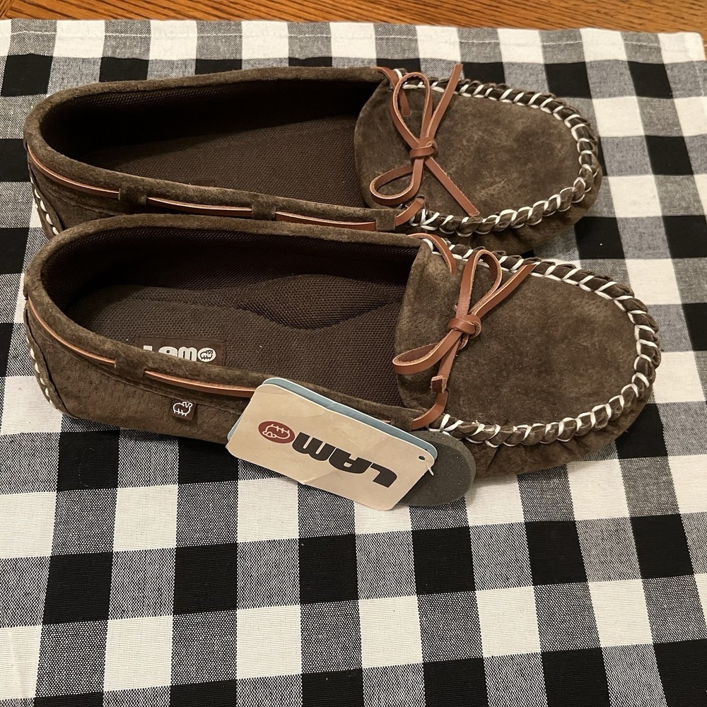 Lam Moccasins Womens Size 10 Brown Suede Leather House Shoes Slippers Comfort - Picture 3 of 6